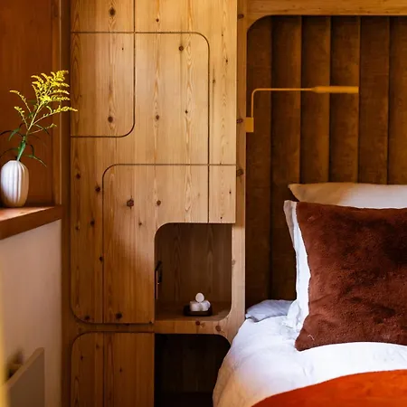 Three Bedroom Lemon Pit *