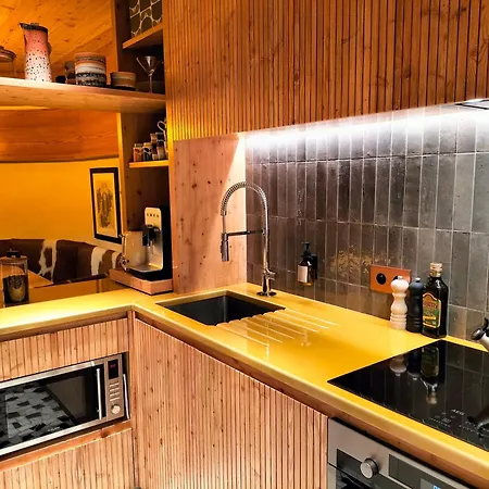 Chalet Three Bedroom Lemon Pit Chamonix Mont Blanc